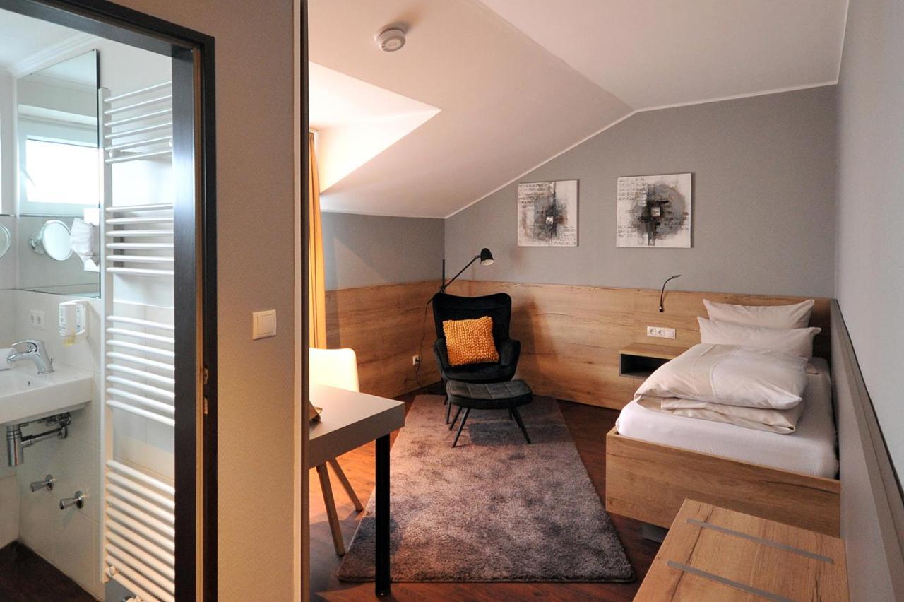 Hotel Am Berghang 3*